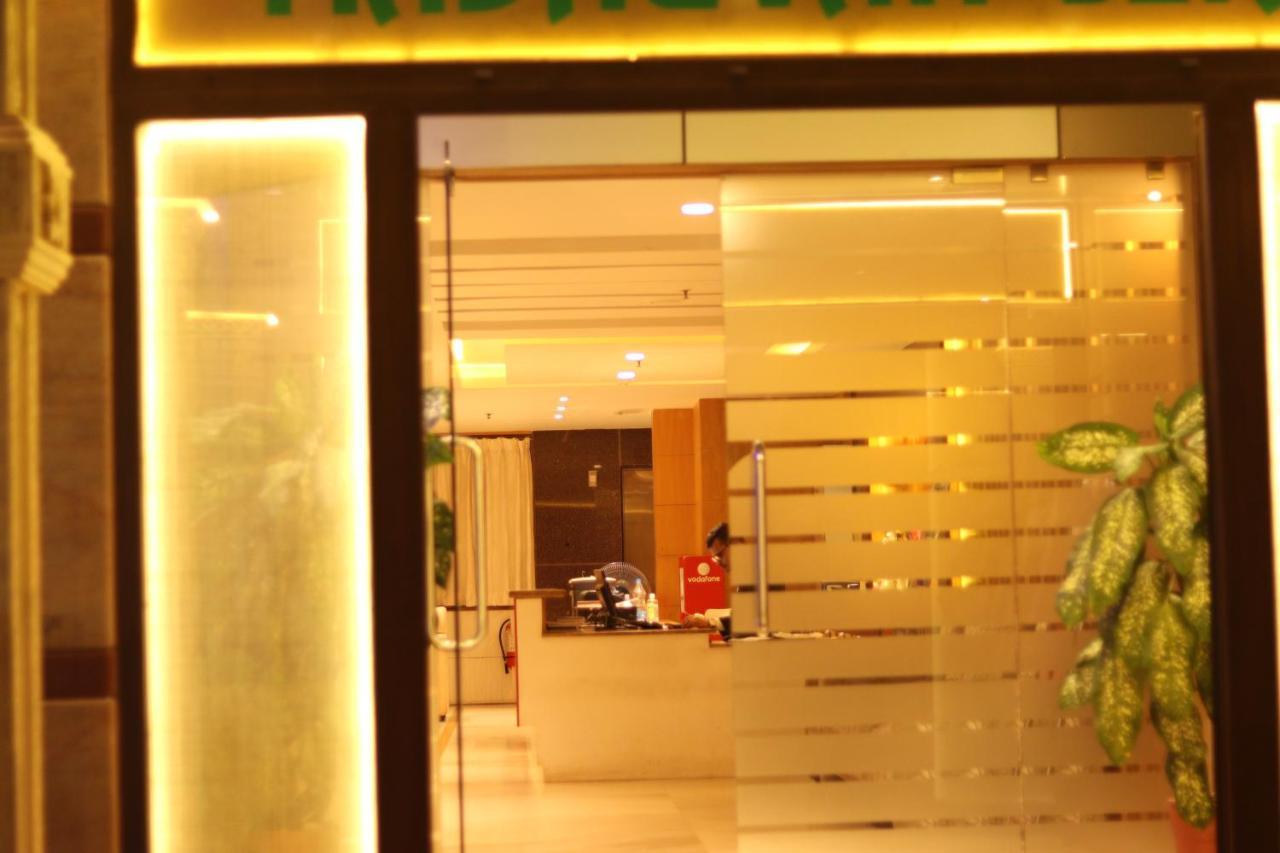 Hotel Madhuvan Serai Manipal Buitenkant foto