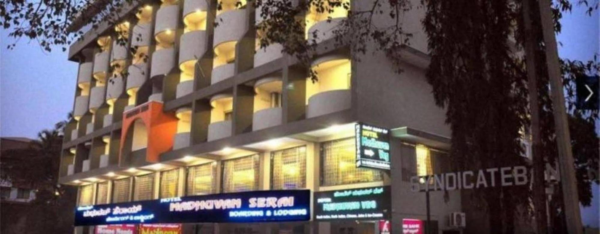 Hotel Madhuvan Serai Manipal Buitenkant foto