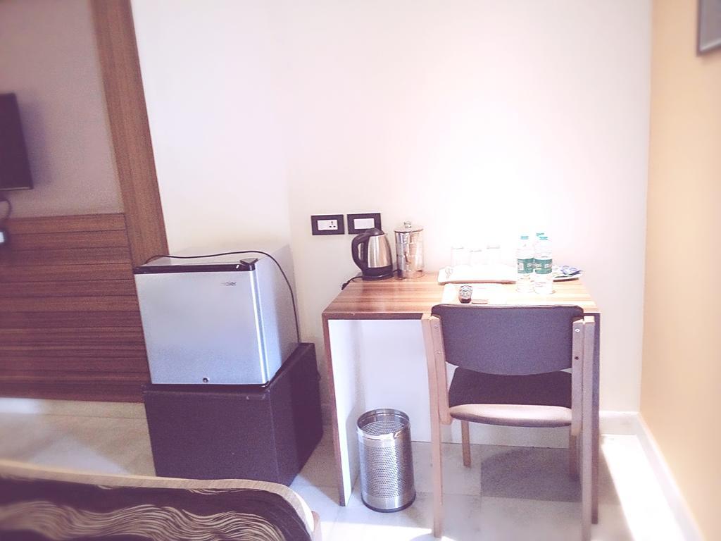 Hotel Madhuvan Serai Manipal Buitenkant foto