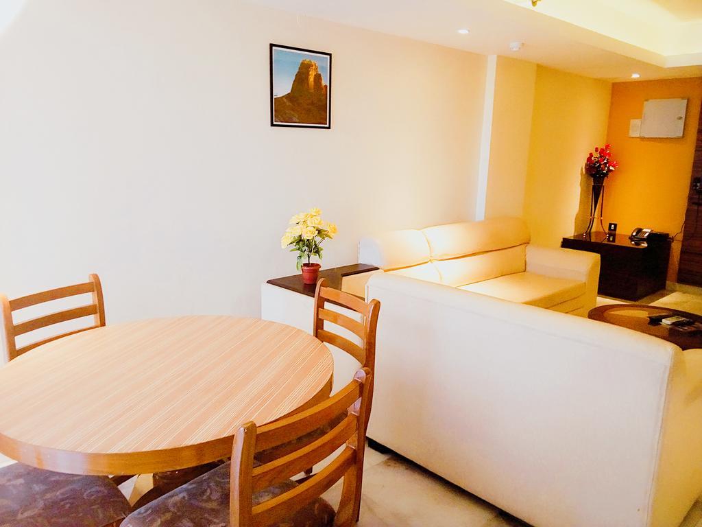 Hotel Madhuvan Serai Manipal Buitenkant foto