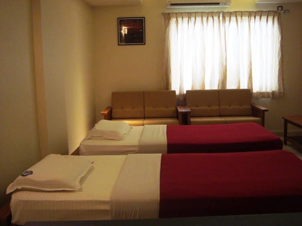 Hotel Madhuvan Serai Manipal Buitenkant foto