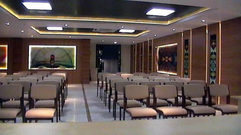 Hotel Madhuvan Serai Manipal Buitenkant foto